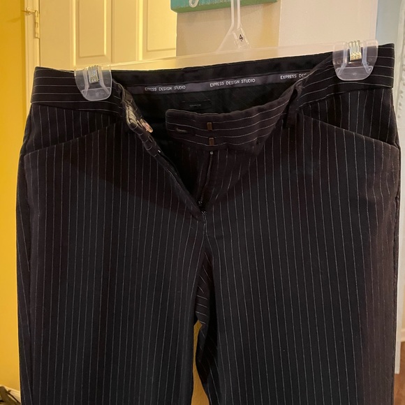 Express Design Studio “Editor” slacks. Pinstripe, flare leg. 4 regular. NWOT - Picture 8 of 15